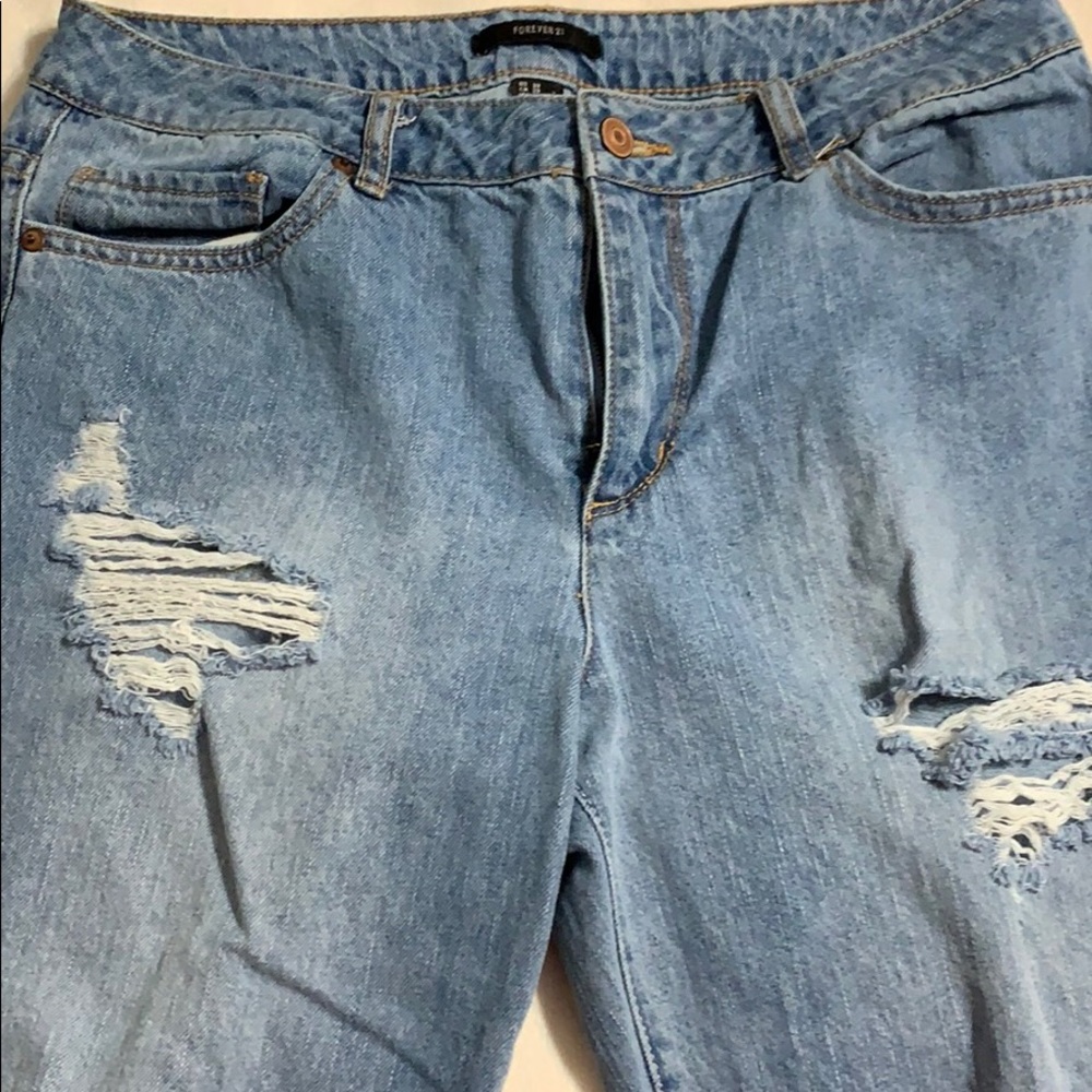 Jeans distressed forever 21